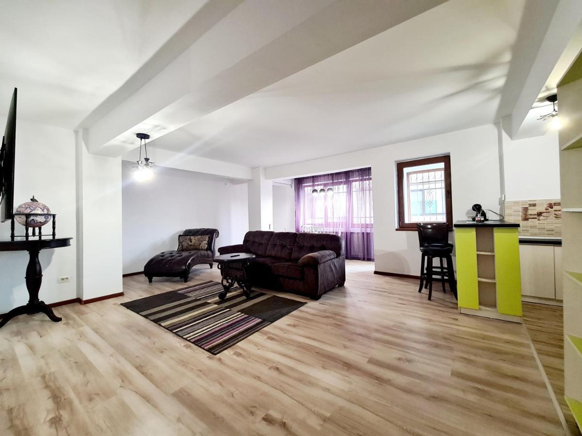 R.O.S.E. Apartment คอนสตันซา ภายนอก รูปภาพ