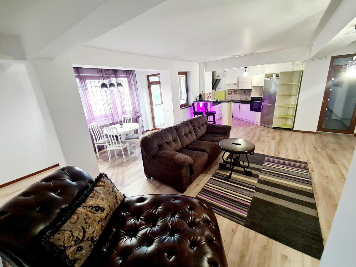 R.O.S.E. Apartment คอนสตันซา ภายนอก รูปภาพ