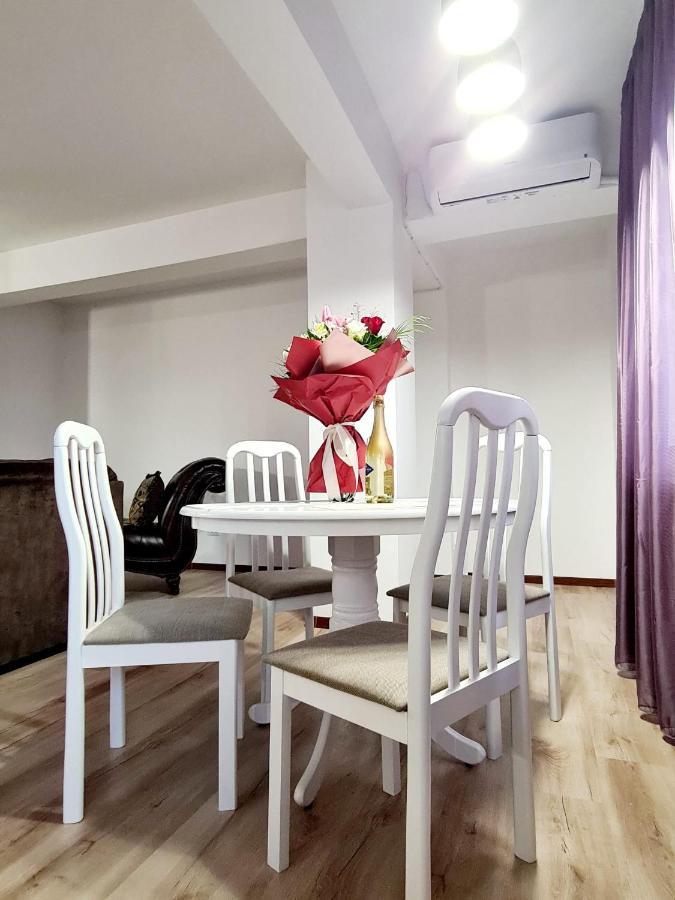R.O.S.E. Apartment คอนสตันซา ภายนอก รูปภาพ