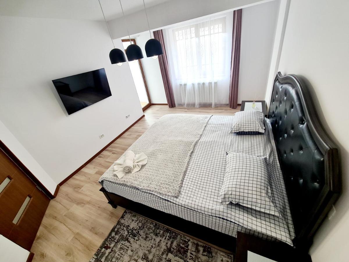 R.O.S.E. Apartment คอนสตันซา ภายนอก รูปภาพ