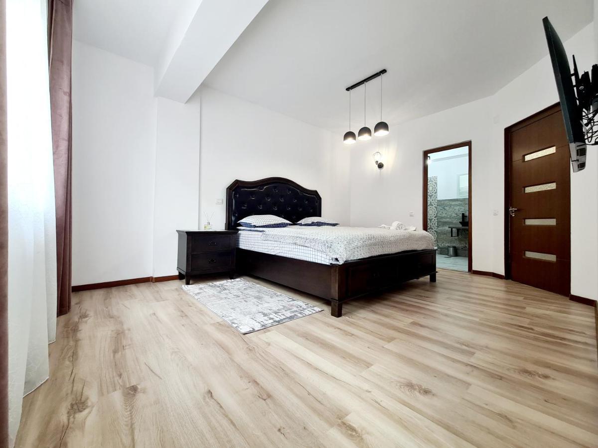 R.O.S.E. Apartment คอนสตันซา ภายนอก รูปภาพ