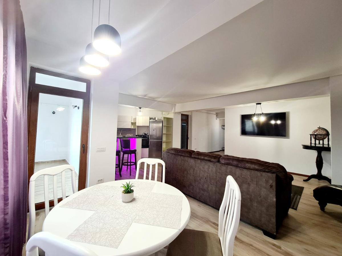 R.O.S.E. Apartment คอนสตันซา ภายนอก รูปภาพ