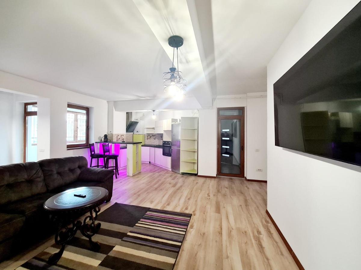 R.O.S.E. Apartment คอนสตันซา ภายนอก รูปภาพ