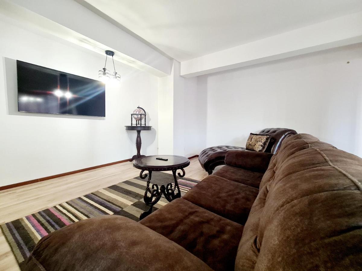 R.O.S.E. Apartment คอนสตันซา ภายนอก รูปภาพ