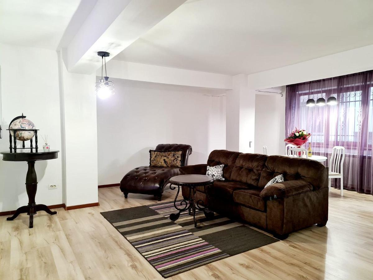 R.O.S.E. Apartment คอนสตันซา ภายนอก รูปภาพ