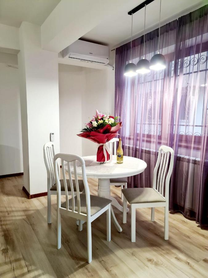 R.O.S.E. Apartment คอนสตันซา ภายนอก รูปภาพ